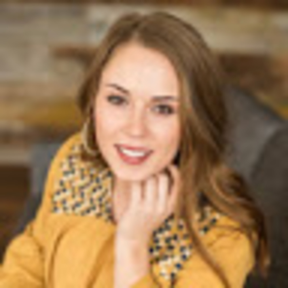 Meet your Posher, Julia